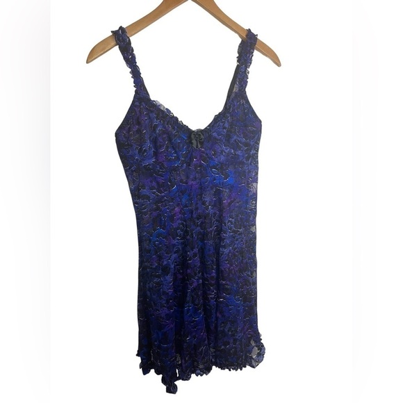 Seductive cinema teddy. Fit and flare. Blue and purple leopard print. Womens L - Picture 3 of 4